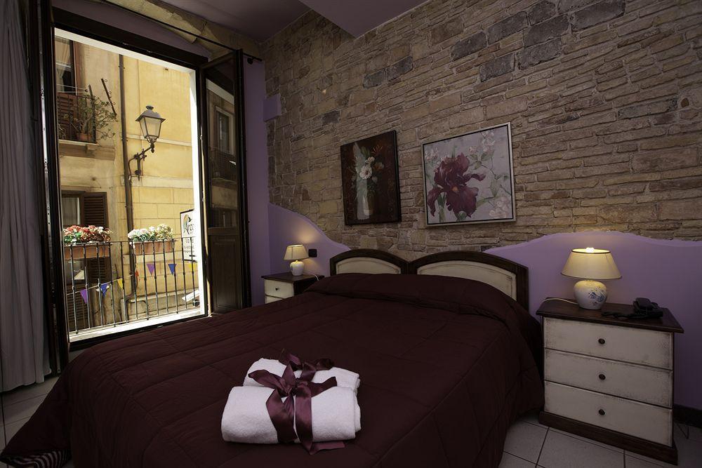 Arcobaleno Rooms Cagliari Extérieur photo