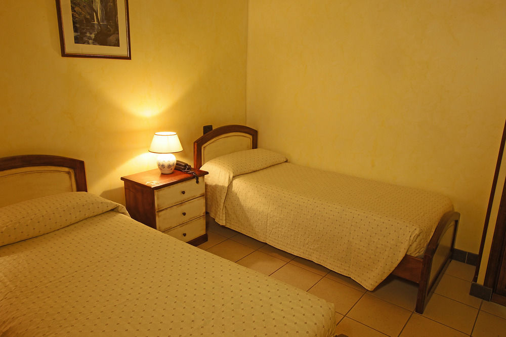 Arcobaleno Rooms Cagliari Extérieur photo